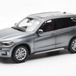 BMW X5 F15 Space Harmaa Paragon 1:18