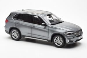 BMW X5 F15 Space Harmaa Paragon 1:18 80432318988 Metalli — kuva 6 / 8