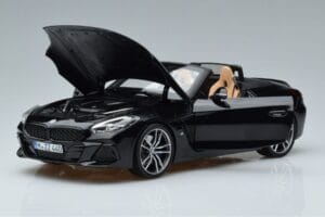 BMW Z4 G29 Musta Metallic Norev 1:18 183272 Metalli — kuva 2 / 7