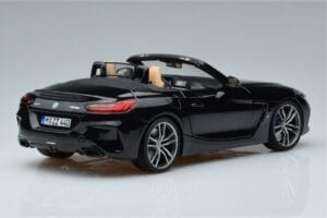 BMW Z4 G29 Musta Metallic Norev 1:18 183272 Metalli — kuva 3 / 7