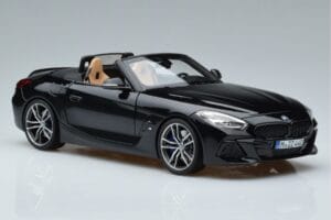 BMW Z4 G29 Musta Metallic Norev 1:18 183272 Metalli — kuva 5 / 7