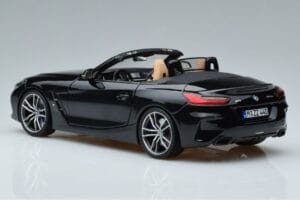 BMW Z4 G29 Musta Metallic Norev 1:18 183272 Metalli — kuva 6 / 7