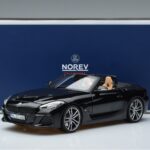 BMW Z4 G29 Musta Metallic Norev 1:18 183272 Metalli - image 7 of 7