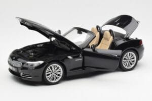 BMW Z4 E89 Spider Musta Metallic Kyosho 1:18 08771BK Metalli — kuva 2 / 9