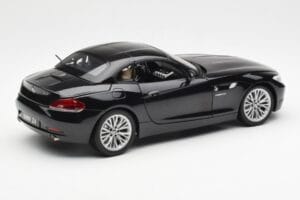 BMW Z4 E89 Spider Musta Metallic Kyosho 1:18 08771BK Metalli — kuva 4 / 9