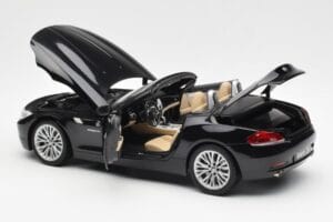 BMW Z4 E89 Spider Musta Metallic Kyosho 1:18 08771BK Metalli — kuva 6 / 9