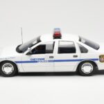 Chevrolet Caprice Cheyenne Poliisi UT Models 1:18 - image 3 of 6