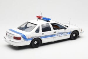 Chevrolet Caprice Sebring Poliisi UT Models 1:18 21029 Metalli — kuva 2 / 6