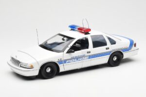 Chevrolet Caprice Sebring Poliisi UT Models 1:18