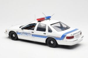 Chevrolet Caprice Sebring Poliisi UT Models 1:18 21029 Metalli — kuva 5 / 6