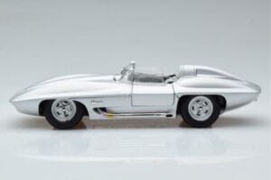 Chevrolet Corvette C1 Stingray Concept AUTOart 1:18 71000 Metalli — kuva 5 / 8