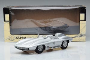 Chevrolet Corvette C1 Stingray Concept AUTOart 1:18 71000 Metalli — kuva 8 / 8