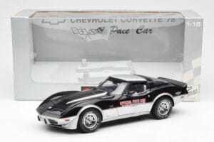 Chevrolet Corvette C3 Pace Car Indianapolis 500 1978 UT Models 1:18 21070 Metalli — kuva 6 / 6