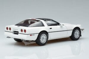 Chevrolet Corvette C4 Valkoinen AUTOart 1:18 71243 Metalli — kuva 3 / 8