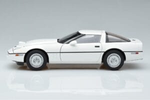 Chevrolet Corvette C4 Valkoinen AUTOart 1:18 71243 Metalli — kuva 5 / 8