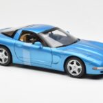 Chevrolet Corvette C5 Sininen Metallic UT Models 1:18 - image 4 of 6