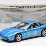 Chevrolet Corvette C5 Sininen Metallic UT Models 1:18 - image 6 of 6