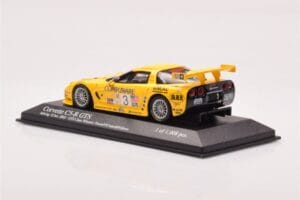 Chevrolet Corvette C5R #3 O. Gavin / J. O'Connell / R. Fellows Sebring 12 Hours 2003 Minichamps 1:43 400031403 Metalli — kuva 3 / 4