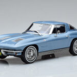 Chevrolet Corvette C2 Sting Ray Sininen Norev 1:18