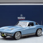 Chevrolet Corvette C2 Sting Ray Sininen Norev 1:18 - image 6 of 6