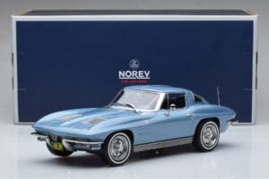 Chevrolet Corvette C2 Sting Ray Sininen Norev 1:18 189050 Metalli — kuva 6 / 6