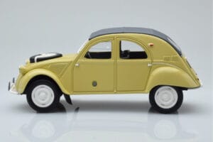 Citroen 2CV Sahara Keltainen Otto 1:18 OT1027 Hartsi — kuva 3 / 6
