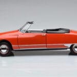 Citroen DS19 Avoauto Norev 1:18 181599 Metalli - image 4 of 7