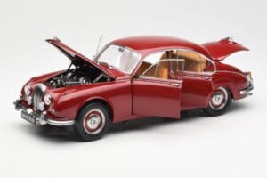Daimler 250 V8 Punainen Paragon 1:18 PA-98312 Metalli — kuva 2 / 8