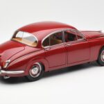 Daimler 250 V8 Punainen Paragon 1:18 PA-98312 - image 3 of 8