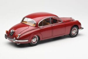 Daimler 250 V8 Punainen Paragon 1:18 PA-98312 Metalli — kuva 3 / 8