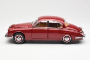 Daimler 250 V8 Punainen Paragon 1:18 PA-98312 Metalli — kuva 4 / 8