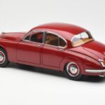 Daimler 250 V8 Punainen Paragon 1:18 PA-98312 - image 7 of 8