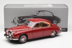 Daimler 250 V8 Punainen Paragon 1:18 PA-98312 Metalli — kuva 8 / 8