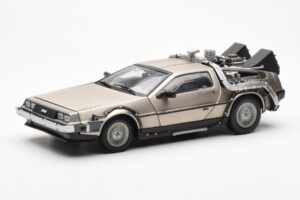 DeLorean DMC-12 Time Machine Back to the Future Hopea Sun Star 1:18