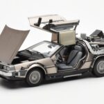 DeLorean DMC-12 Time Machine Back to the Future Hopea Sun Star 1:18 2711 - image 8 of 8