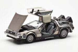 DeLorean DMC-12 Time Machine Back to the Future Hopea Sun Star 1:18 2711 Metalli — kuva 8 / 8
