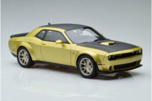 Dodge Challenger R/T Scat Pack Widebody 50-vuotisjuhla GT Spirit 1:18 GT411 Hartsi — kuva 4 / 6