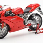 Ducati 999 Punainen Minichamps 1:12 - image 2 of 4