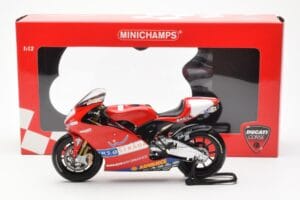 Ducati Desmosedici MotoGP Prova 2002 Minichamps 1:12 122020099 Metalli — kuva 4 / 4