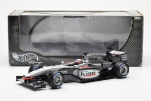 McLaren MP4/17D #6 K. Raikkonen F1 2003 Hot Wheels 1:18 B1650 Metalli — kuva 2 / 6
