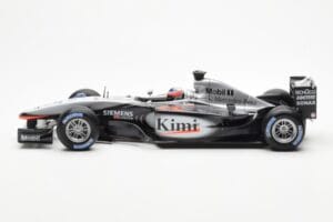 McLaren MP4/17D #6 K. Raikkonen F1 2003 Hot Wheels 1:18 B1650 Metalli — kuva 3 / 6