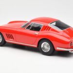 Ferrari 275 GTB Punainen CMR 1:18 CMR033 - image 5 of 6