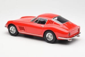 Ferrari 275 GTB Punainen CMR 1:18 CMR033 Metalli — kuva 5 / 6
