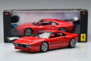 Ferrari 288 GTO Punainen Hot Wheels 1:18 J8248-0510 Metalli — kuva 10 / 10
