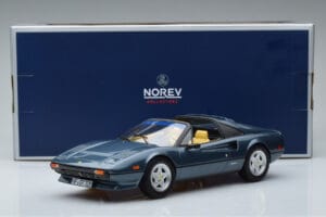 Ferrari 308 GTS Sininen Norev 1:18 187933 Metalli — kuva 7 / 7