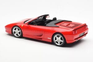 Ferrari F355 Spider Punainen GT Spirit 1:18 GT453 Hartsi — kuva 5 / 6