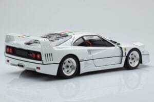 Ferrari F40 Helmenvalkea Italy Kyosho 1:18 08416PWT-G Metalli — kuva 3 / 8
