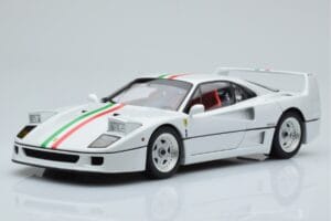 Ferrari F40 Helmenvalkea Italy Kyosho 1:18 08416PWT-G