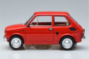 Fiat 126 Punainen MCG 1:18 MCG18323 Metalli — kuva 3 / 6