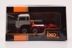 Fiat 690 T1 Valkoinen IXO 1:43 TR176 Metalli — kuva 4 / 4